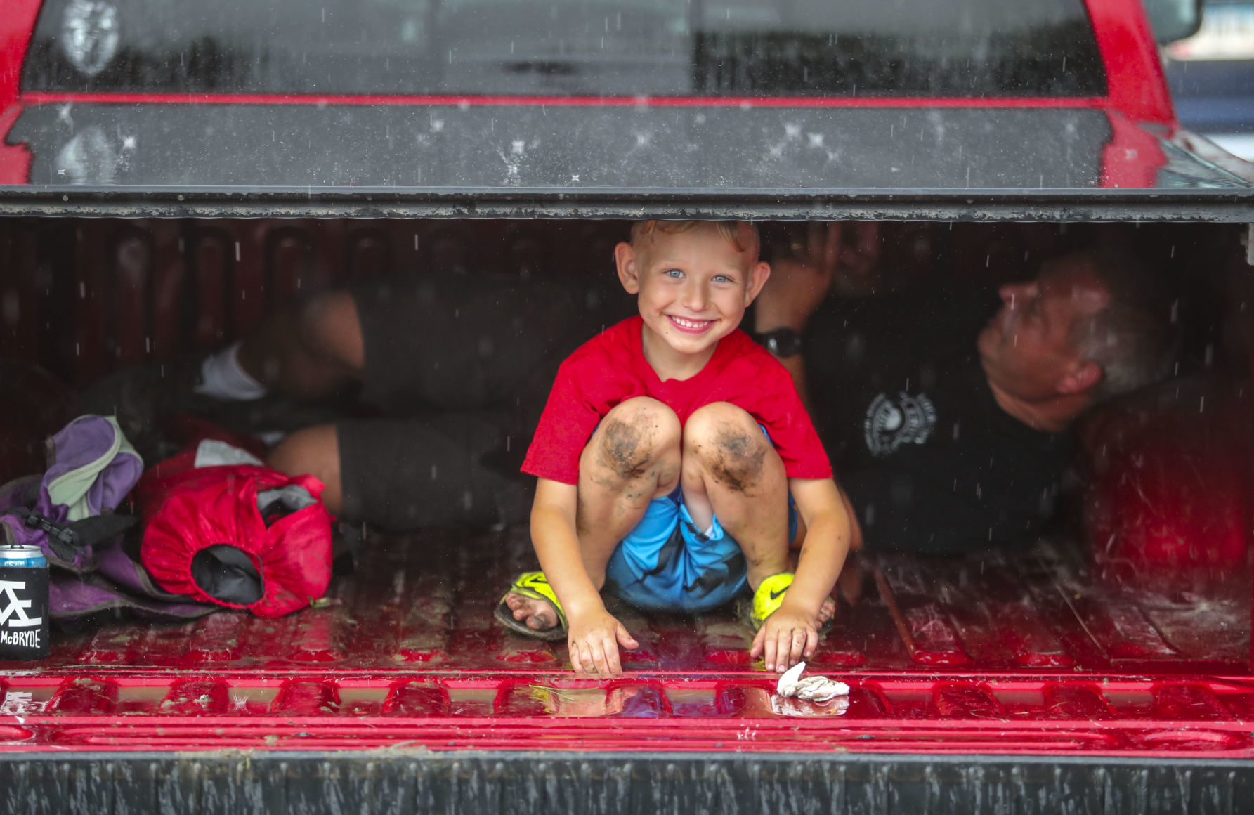070419-mda-nws-redwhiteboom-003